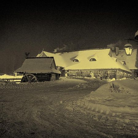 Hotel Zornica Poczesna Buitenkant foto